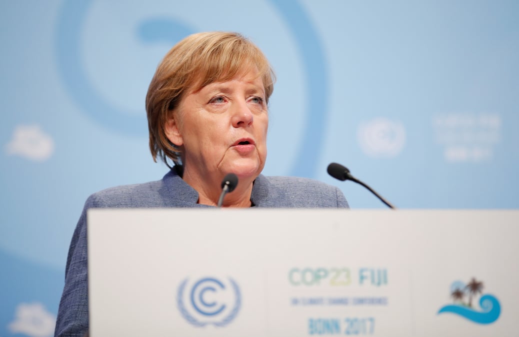 L'accord de paris sur le climat ne suffira pas, dit merkel