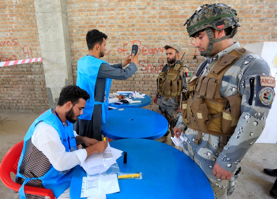 Afghanistan: un electeur sur cinq s'est deplace pour la presidentielle