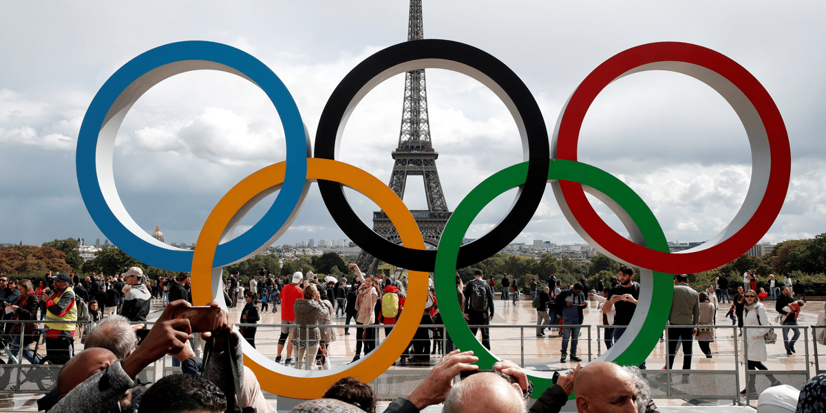 Les anneaux olympiques a paris, ou auront lieu les jo de 2024