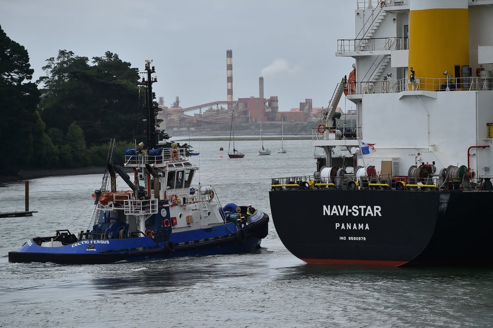 Des navires dans le port d'odessa, en ukraine