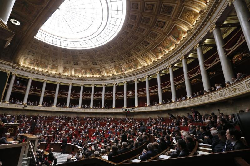 Défiance des Français envers leur personnel politique