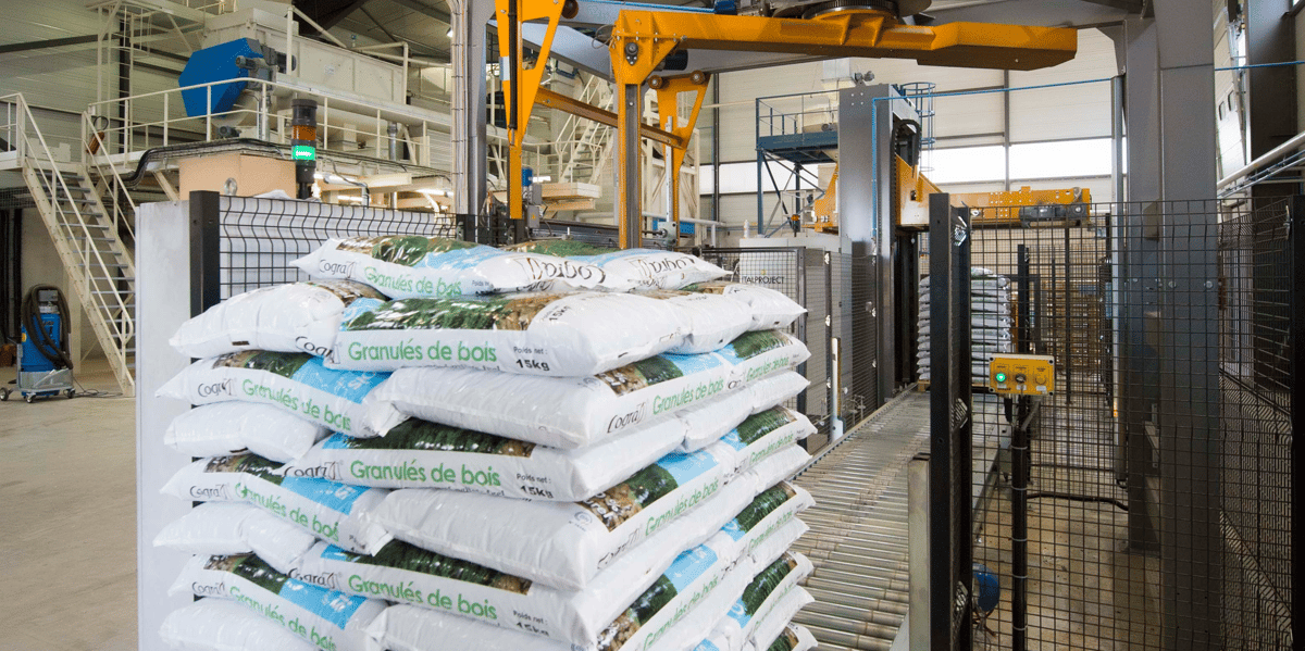 L'entreprise lozérienne Cogra produit 200.000 tonnes de granulés de bois par an.