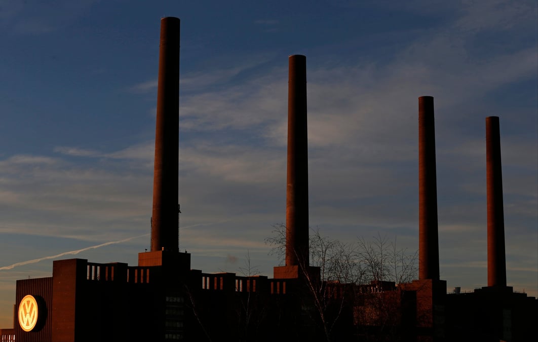 Vue generale de l'usine volkswagen a wolfsburg, en allemagne