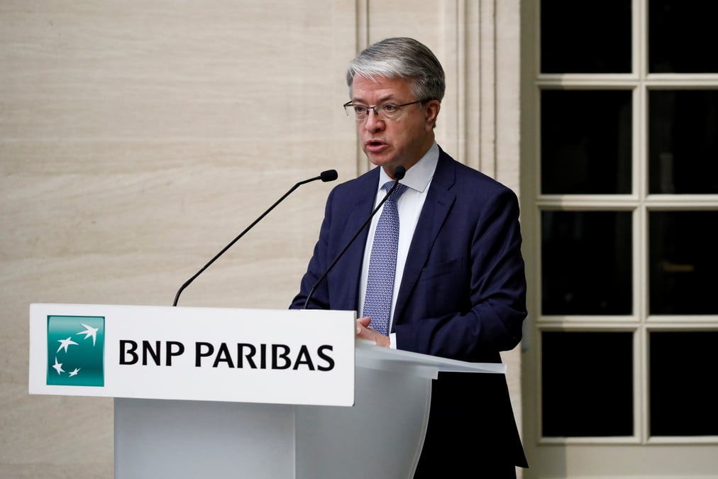Bnp pas interessee par la banque de detail en france de hsbc, declare le dg