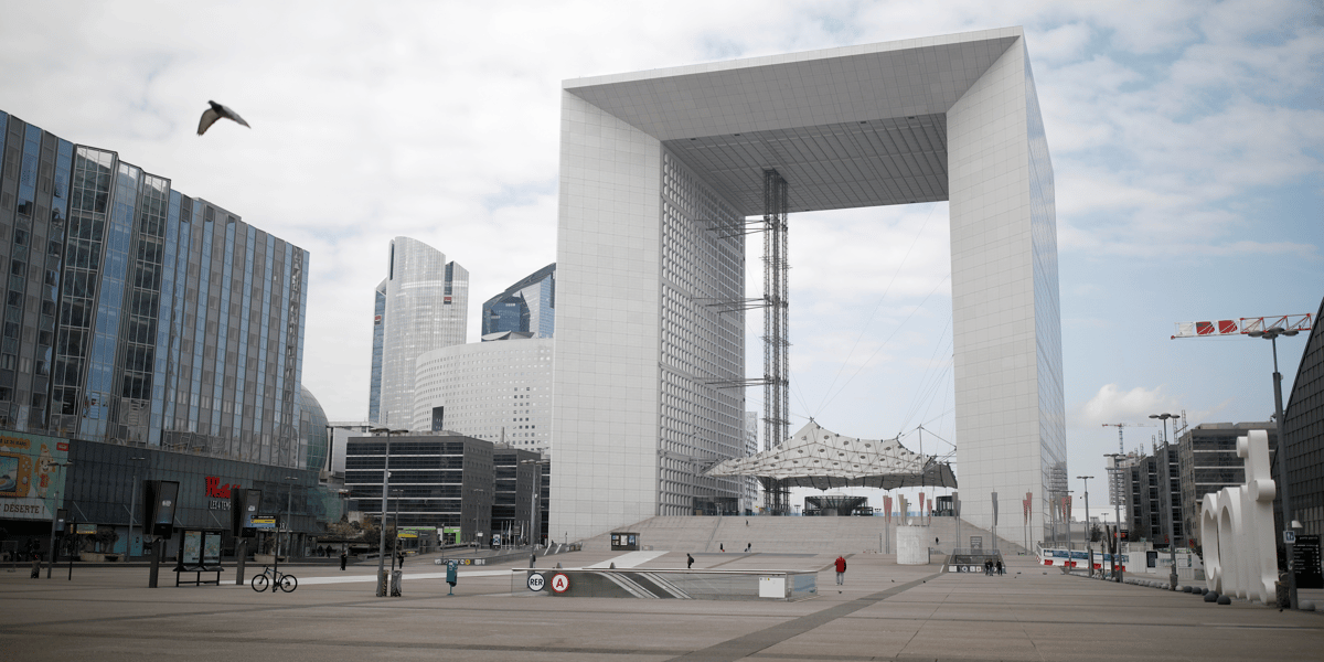 Paris-La Défense, quartier d'affaires, Puteaux, Grande Arche, confinement,