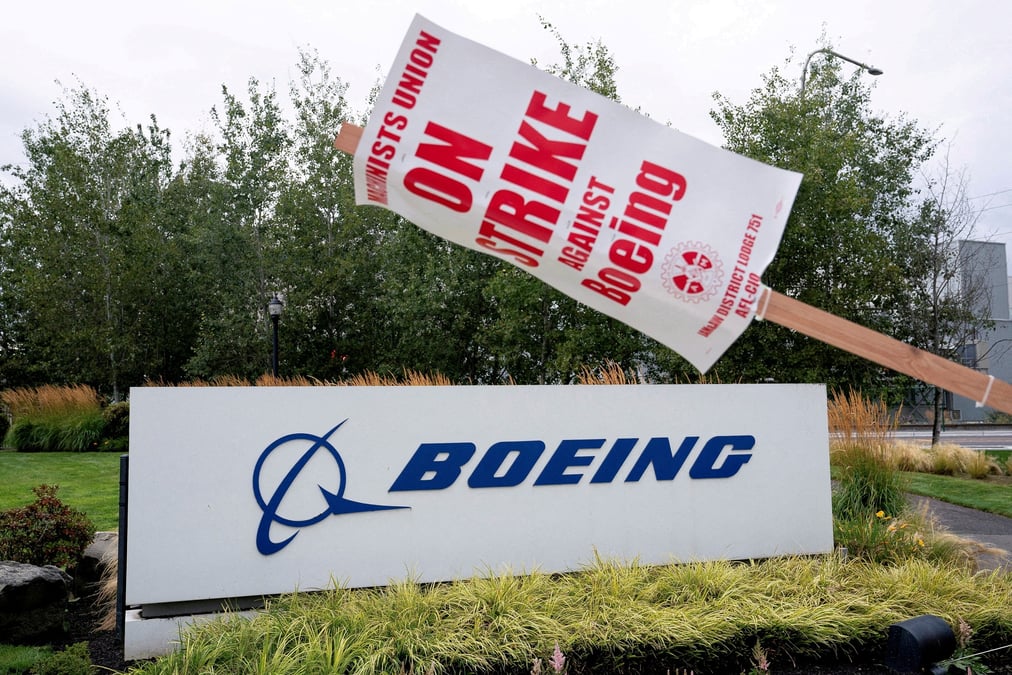 La grève se poursuit chez Boeing, plus d'un mois après son déclenchement le 13 septembre.
