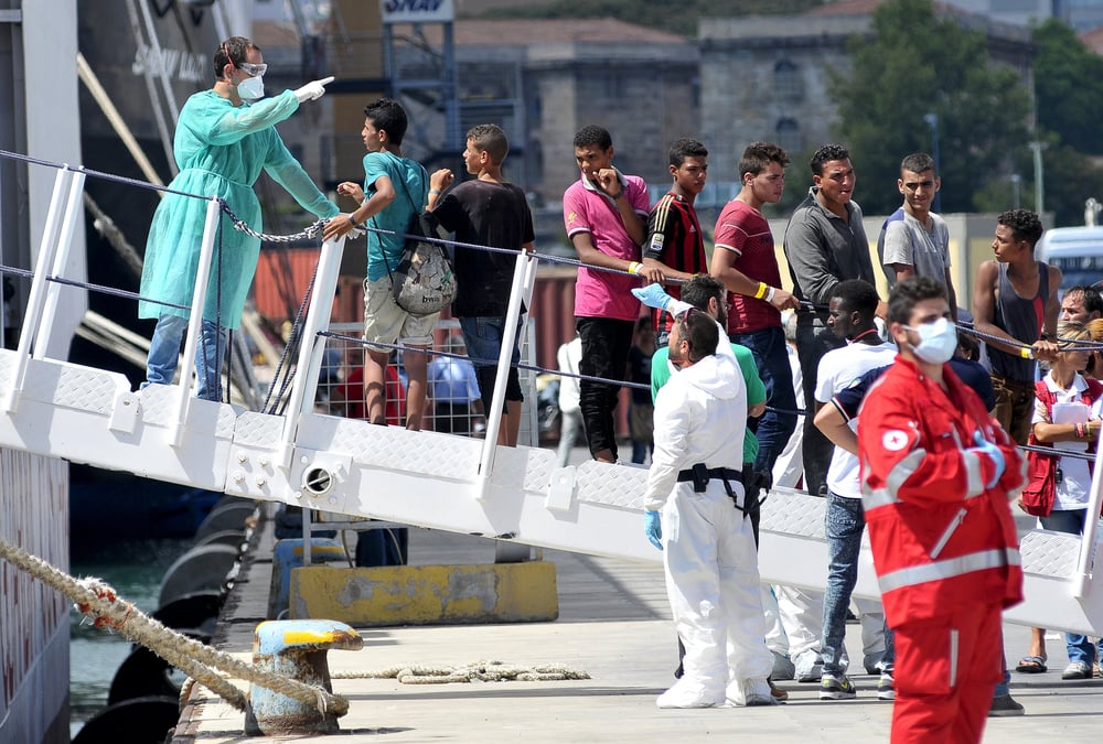 La garde-cote italienne recueille 4.400 migrants