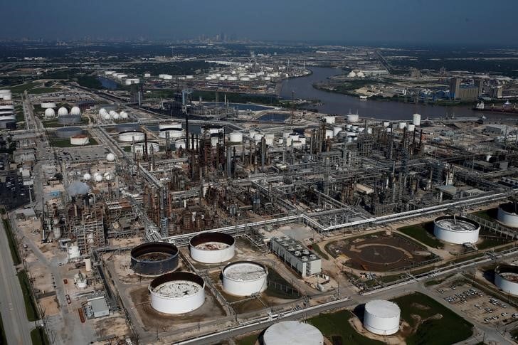 Suez s'associe a lyondellbasell pour recycler le plastique