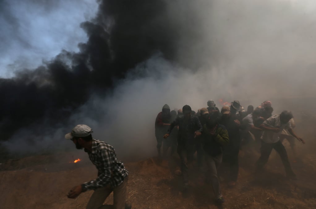 Trente-sept palestiniens tues a la frontiere israel, selon les services de secours palestiniens