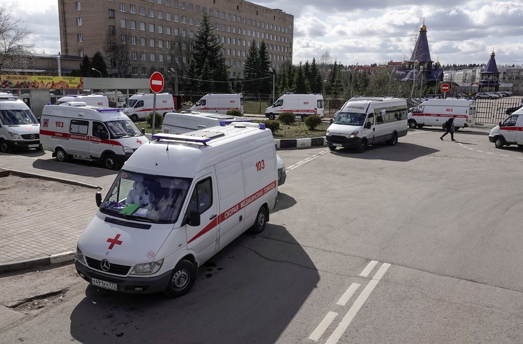 Coronavirus: "enorme afflux" de patients dans les hopitaux de moscou