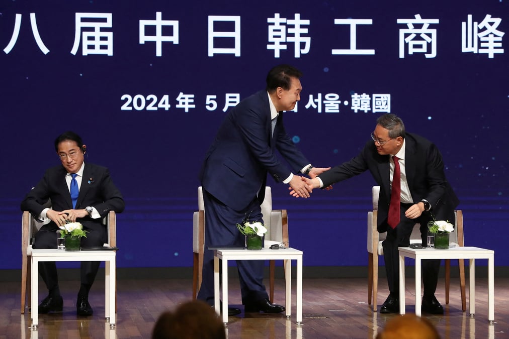 La coree du sud, le japon et la chine tiennent un sommet trilateral a seoul