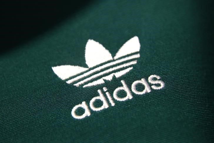 Adidas porte par la chine et les usa mais reebok souffre