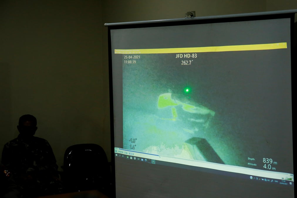 Le sous-marin indonesien disparu retrouve par 850 metres de fond