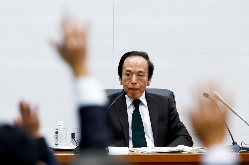Le gouverneur de la banque du japon, kazuo ueda, lors d'une conference de presse a tokyo