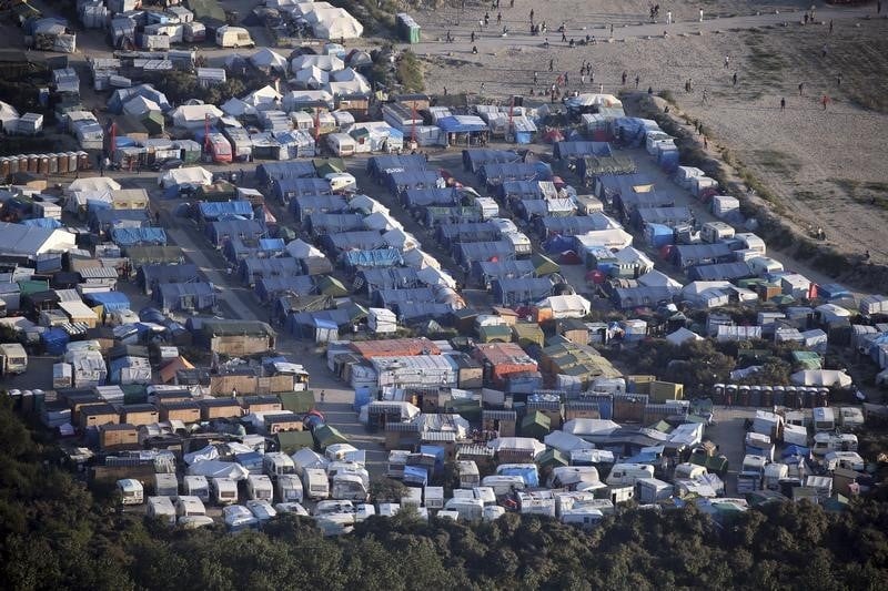 Appel au calme en loire-atlantique apres des tirs sur un centre de migrants