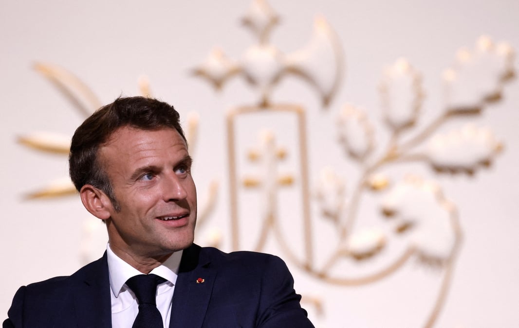 Le president francais emmanuel macron prononce un discours lors d'une reunion avec les prefets de france a paris