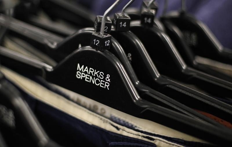 Le plan de redressement de m&s pesera sur le benefice a court terme