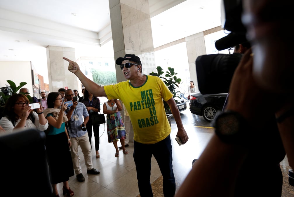 Bolsonaro veut developper le nucleaire civil et les barrages