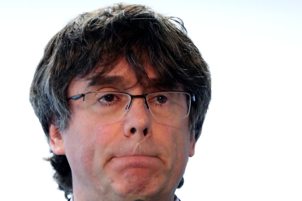 Carles puigdemont peut se presenter aux europeennes, dit tribunal espagnol