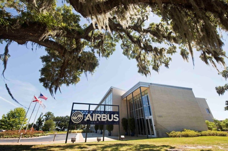 Airbus inaugure son premier site d'assemblage aux etats-unis