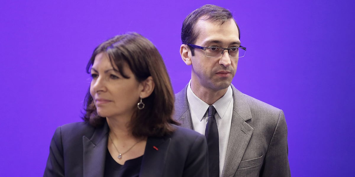 Anne Hidalgo présente le socialiste Rémi Féraud pour lui succéder à la mairie de Paris.