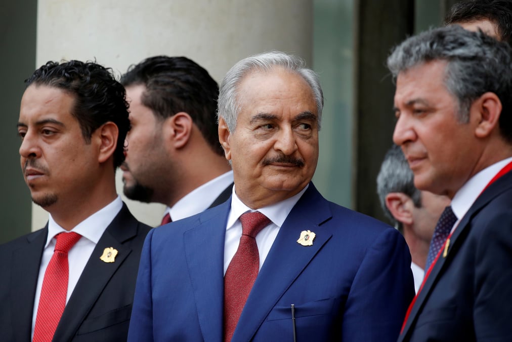 Recu par macron, haftar exclut un cessez-le-feu dans l'immediat, dit l'elysee