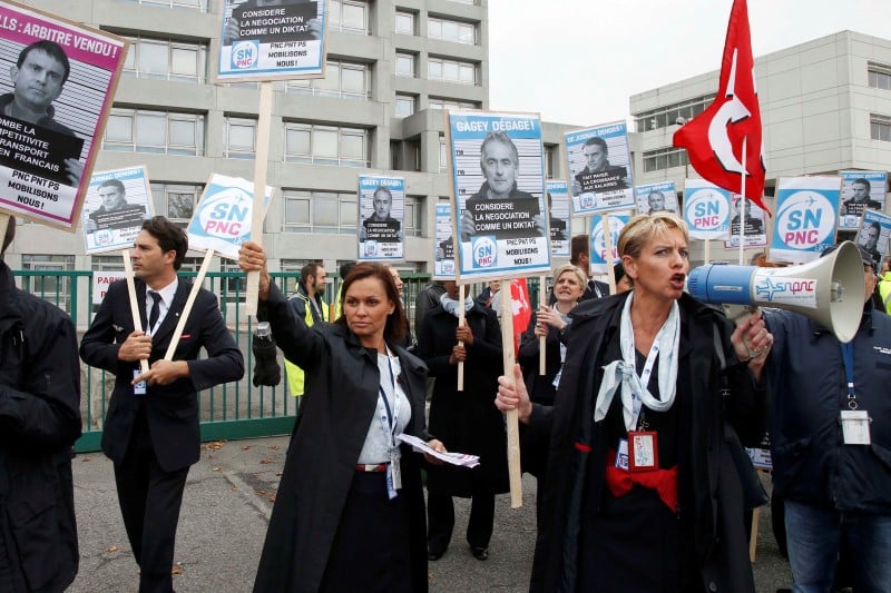 Air france veut supprimer 2.900 postes