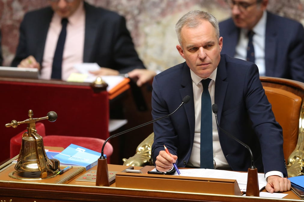 L'assemblee consulte les francais sur la participation citoyenne