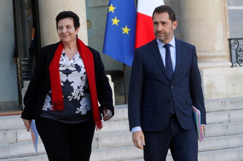 Le gouvernement defend les interventions a nanterre