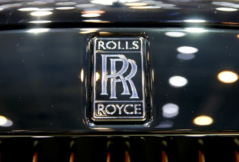 Rolls confirme ses objectifs annuels, progresse dans les reparations