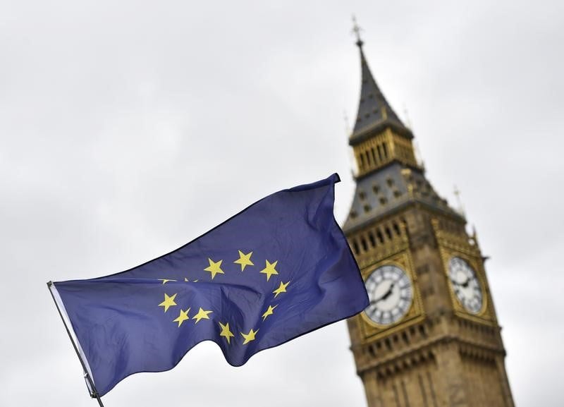 Brexit: le texte de base insiste sur les expatries et les banques