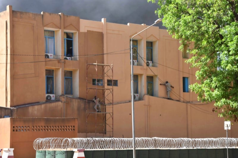 Huit arrestations dans l'enquete sur l'attaque d'ouagadougou