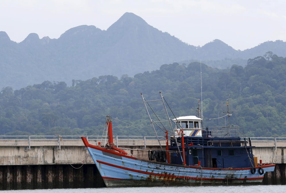 La malaisie ordonne a la marine de sauver les "boat people"