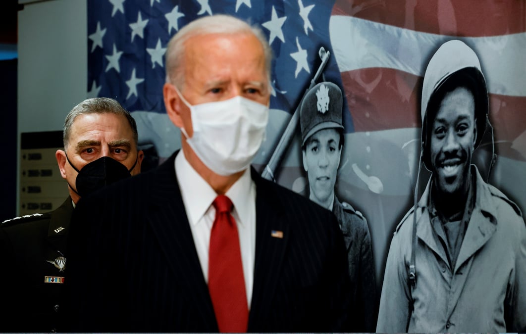 Le pentagone va examiner la strategie a l'egard de la chine, dit biden