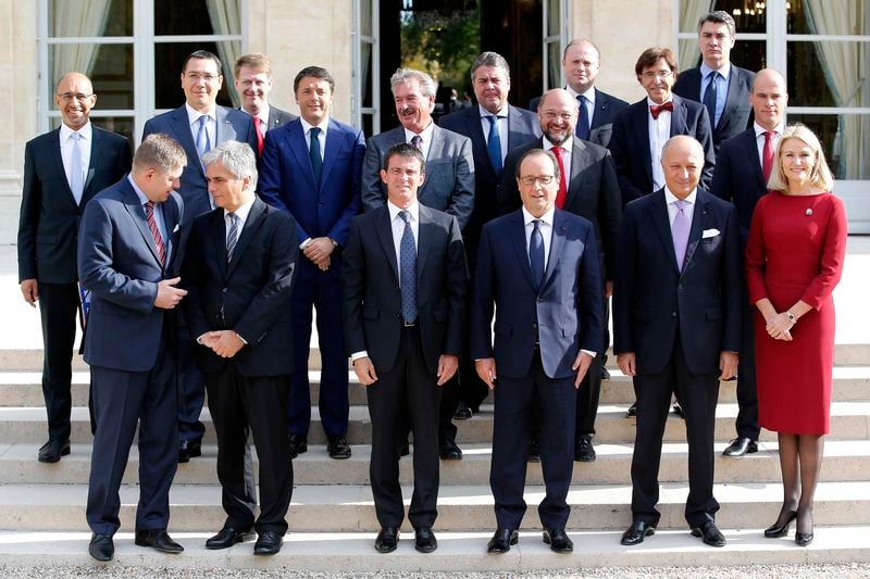 Hollande veut des sociaux-démocrates au centre du jeu européen