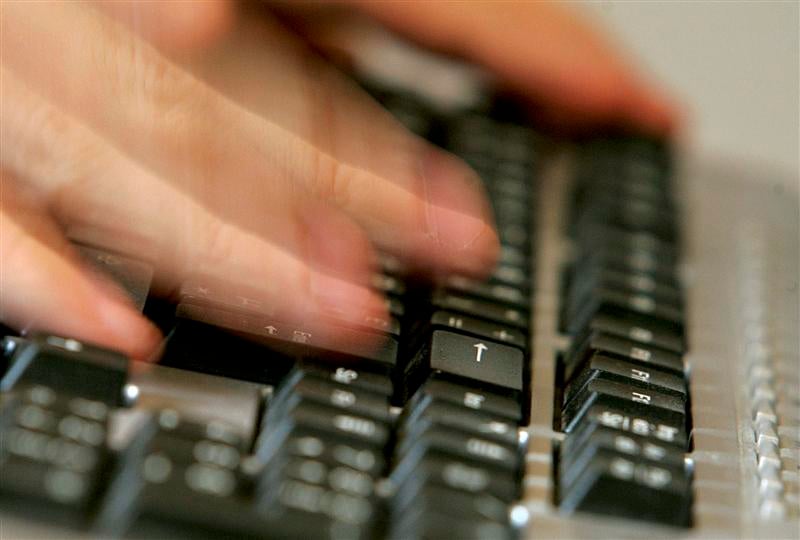 SÉCURITÉ CONTRE LIBERTÉ, L'OMBRE DE "BIG BROTHER" SUR LE NET EN GRANDE-BRETAGNE
