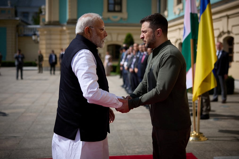 Le president ukrainien zelensky accueille le premier ministre indien modi a kyiv