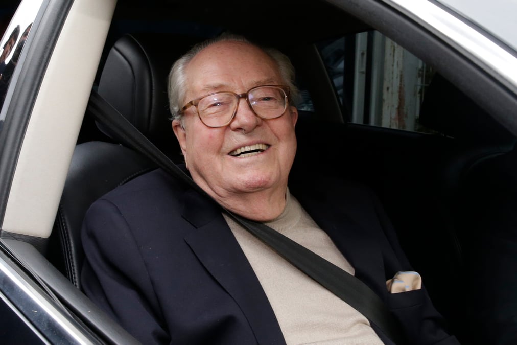 Le fn suspend jean-marie le pen