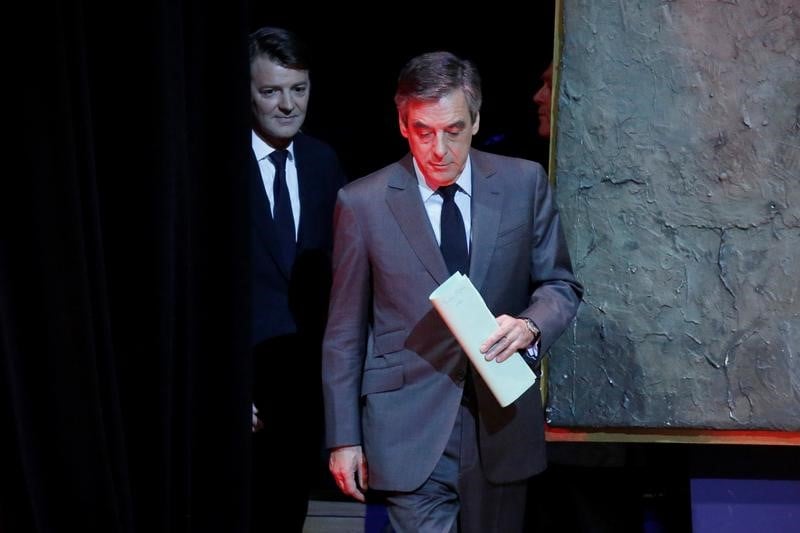 Fillon le meilleur pour l'economie, devant macron, selon une etude de coe-rexecode
