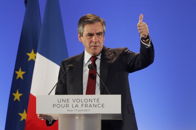 Fillon brandit l'etendard securitaire en terre sarkozyste