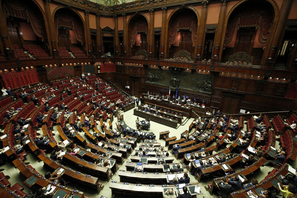 L'italie releve son objectif de deficit