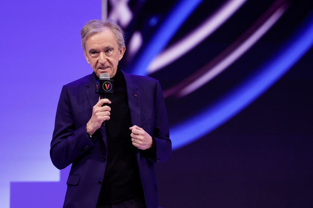 Le groupe arnault veut reorganiser la holding agache, selon l'amf