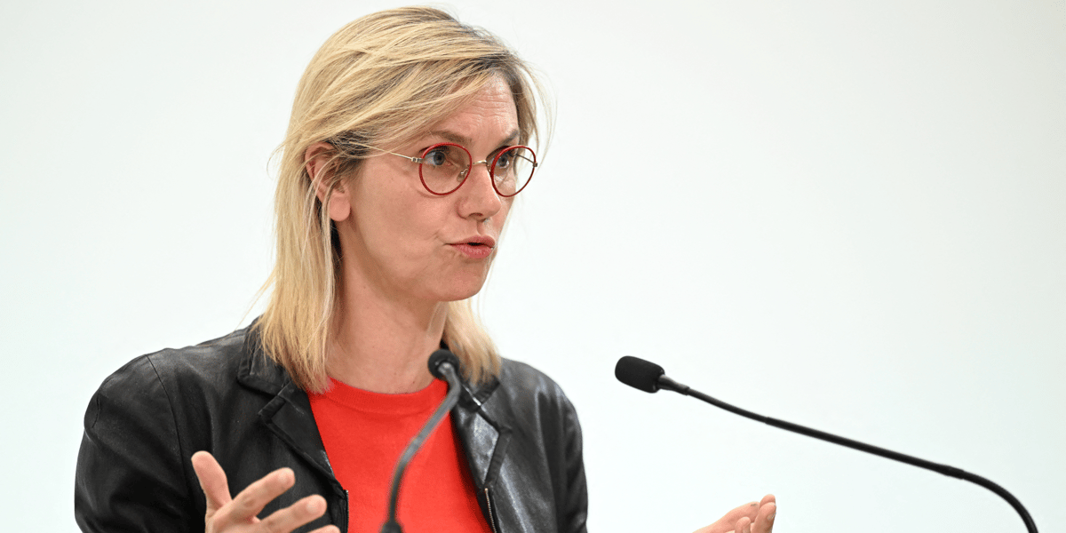 La ministre francaise de la transition energetique agnes pannier-runacher lors d'une conference de presse sur la situation energetique