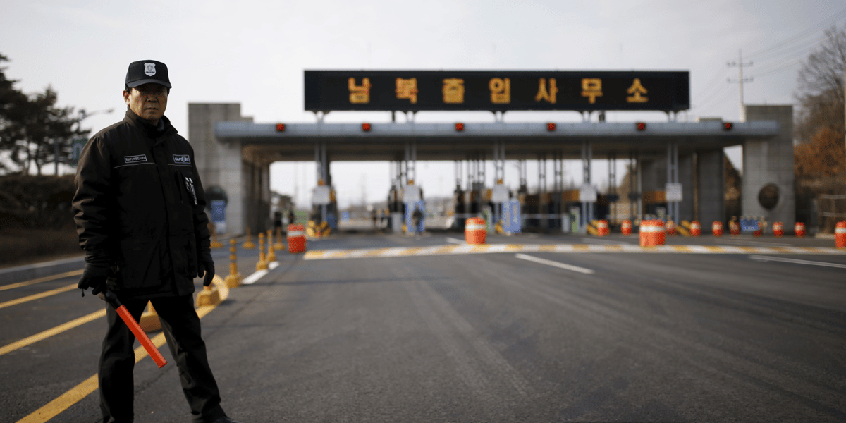 L'armée sud-coréenne a publié des vidéos montrant les forces du Nord faisant exploser des tronçons des des routes Gyeongui et Donghae (photo d'illustration).