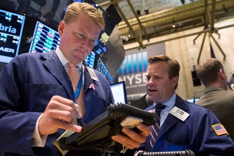 Wall Street ouvre indécise dans l'attente du PMI