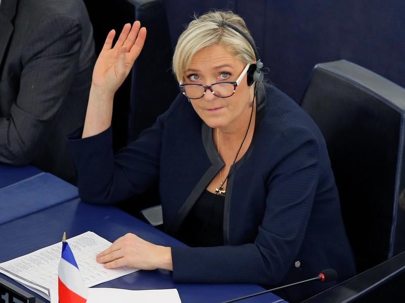 Une commission de strasbourg pour lever l'immunite de le pen