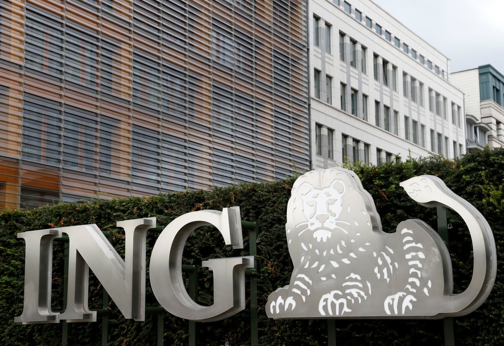 Ing: le benefice avant impots meilleur que prevu au 4e trimestre, retour du dividende