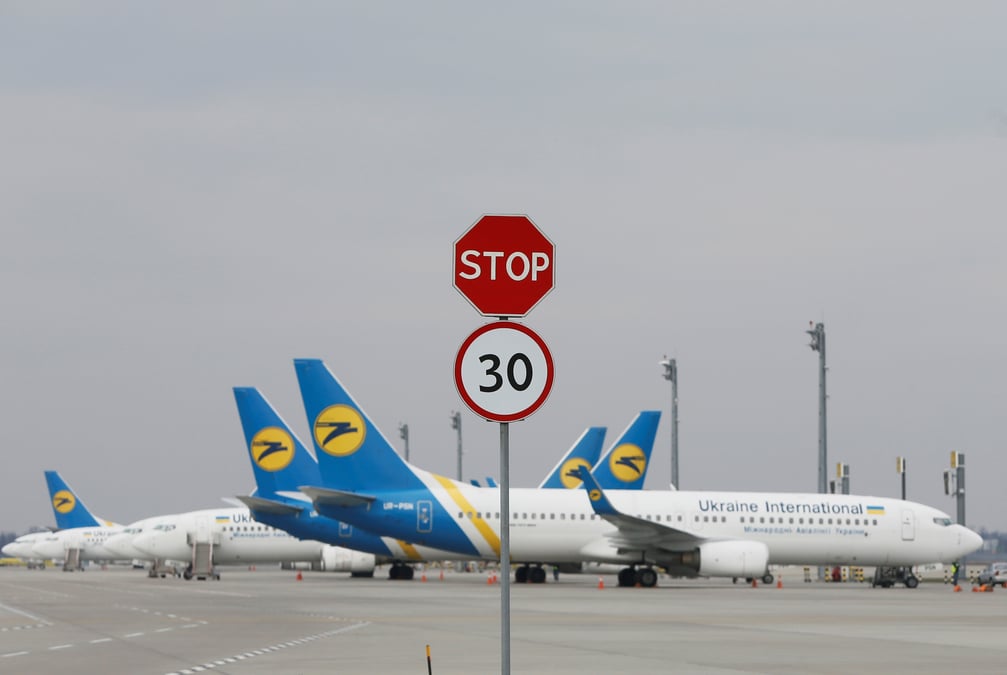 L'ukraine ferme l'espace aerien aux vols civils