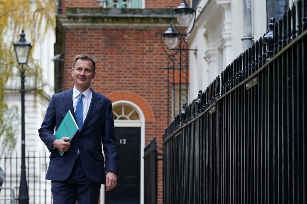 En poste depuis octobre 2022, le ministre des Finances, Jeremy Hunt, a présenté le budget du Royaume-Uni ce mercredi.