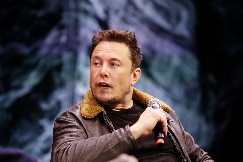 La valeur de ses entreprises, estimée à 1.000 milliards de dollars, est très liée à la personnalité de Elon Musk.